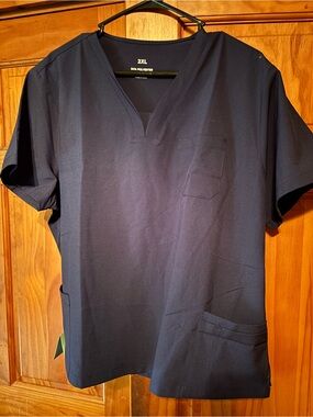Women's Navy Short Sleeve V-Neck Scrub Top - 2XL